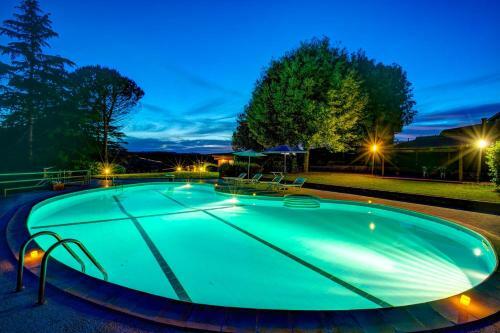 Campiglia Marittima Villa Sleeps 6 Pool Air Con