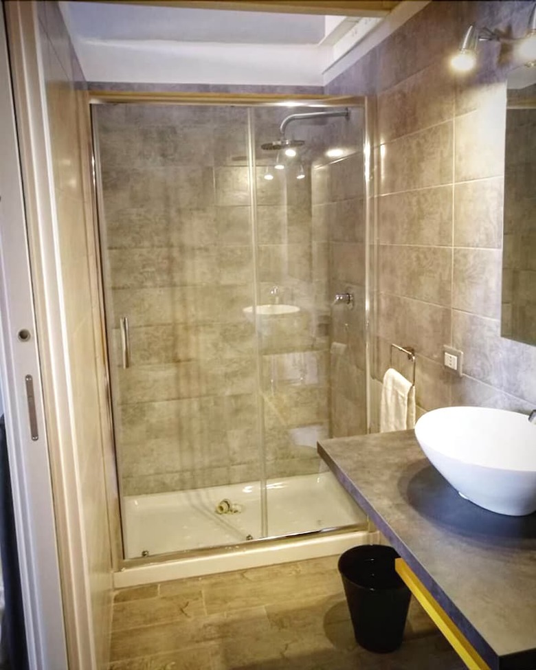 Emyjo Central B&B