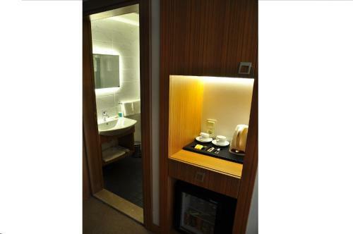 Ela Hotel
