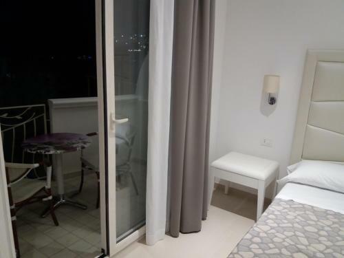 Hotel Corona