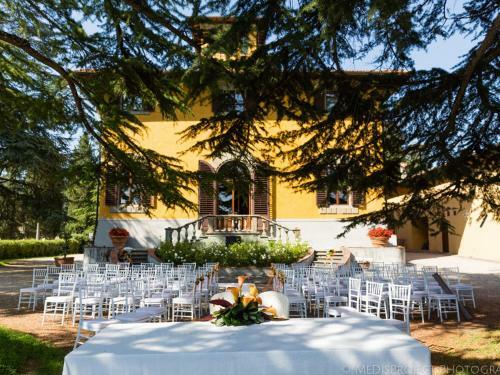 Molezzano Villa Sleeps 20 Pool Air Con Wifi