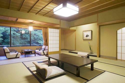 Yamanakaonsen Hanamurasaki