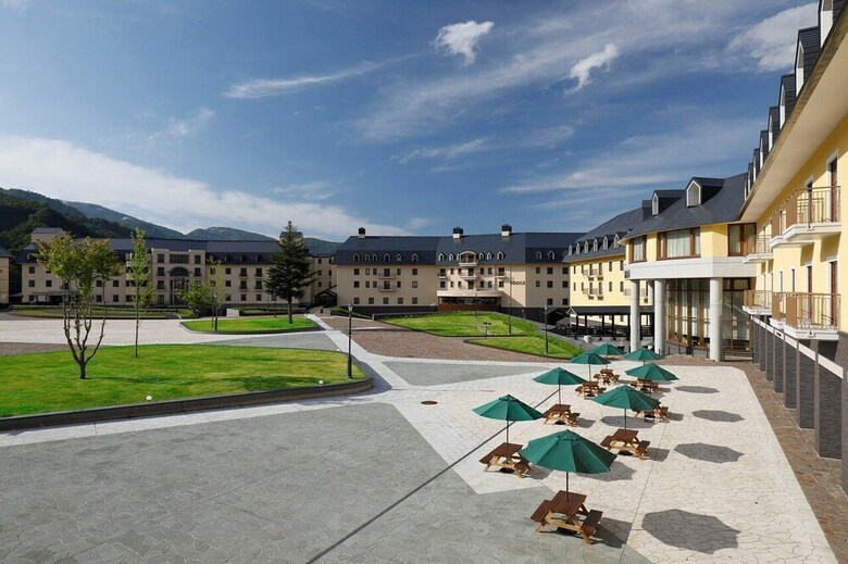 Hotel Lotte Arai Resort