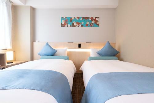 Shinsaibashi-higashi Crystal Hotel