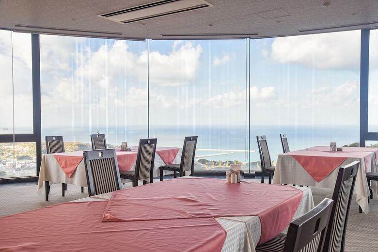 Hotel Spring Golf & Art Resort Awaji
