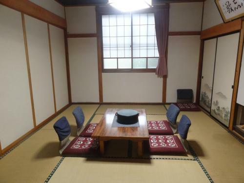 Shinyu Onsen Kurikomaso