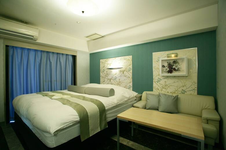 Hotel Christmas Numazu (love Hotel)