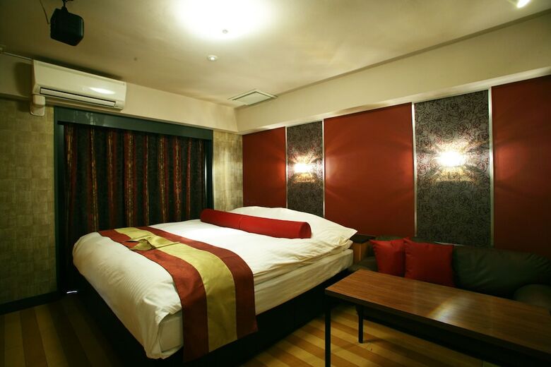 Hotel Christmas Numazu (love Hotel)