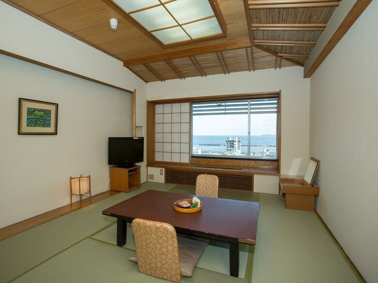 Atami New Fujiya Hotel