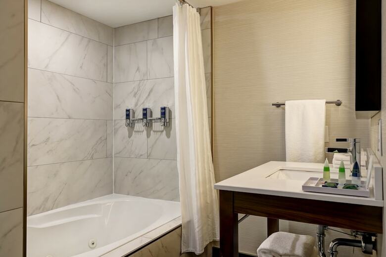 Hotel Four Points By Sheraton St. Catharines Niagara Suites