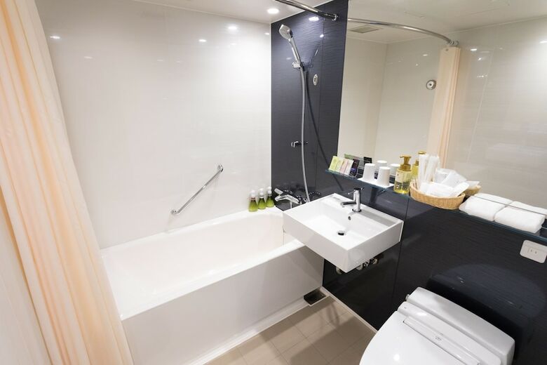 Hotel Hewitt Koshien
