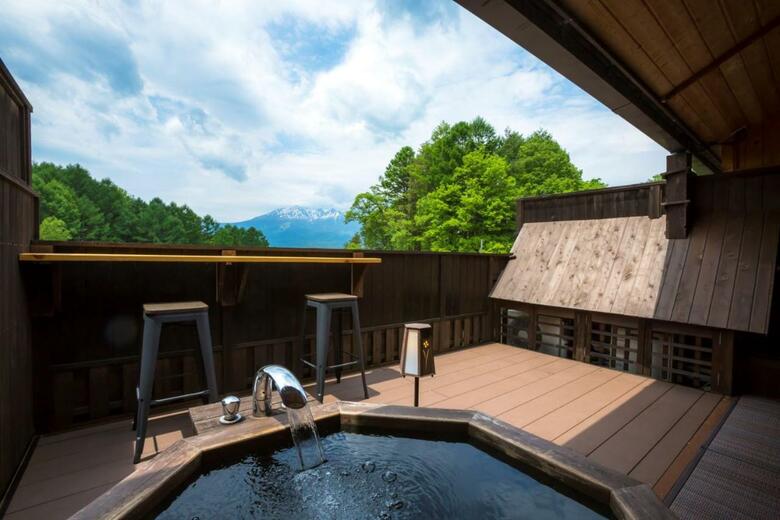 Tsutaya Tokinoyado Kazari