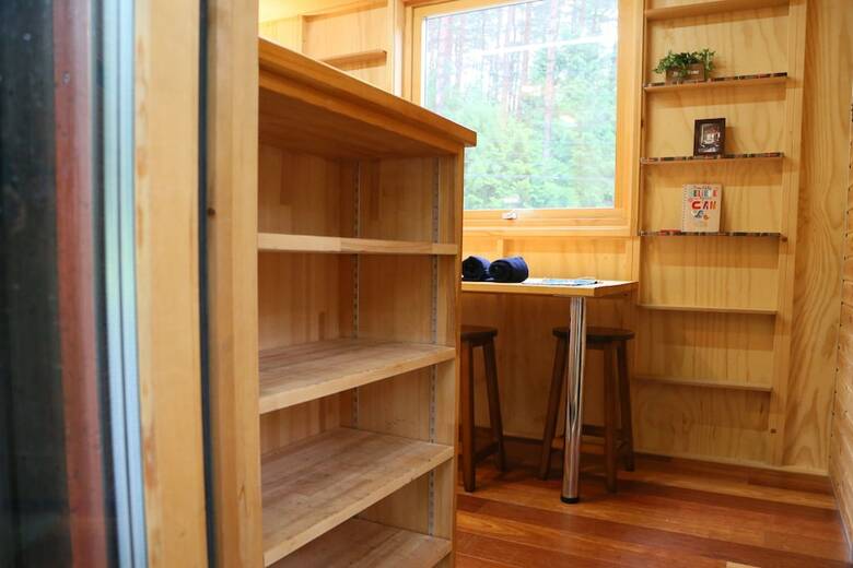 Lodge Qooneltas Container House In The Forest