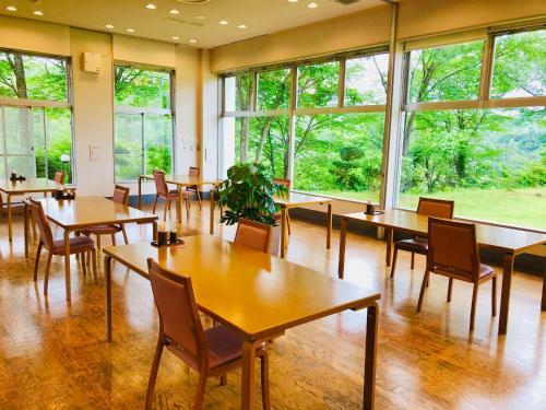 Hotel Renaissance Tanagura