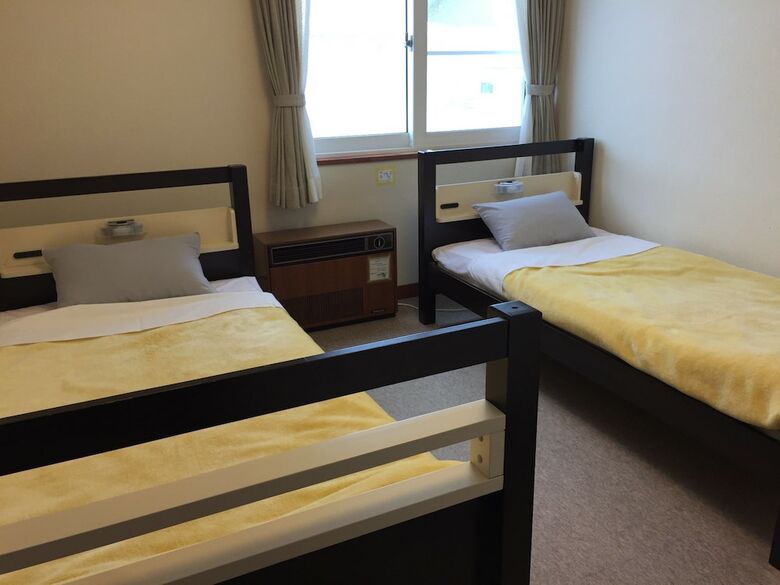 Hostal Guesthouse Kinzaza