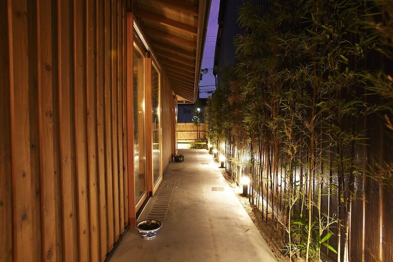 Hostal Utsuwa Designed Hostel