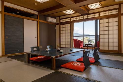 Biwako No Senmatsu