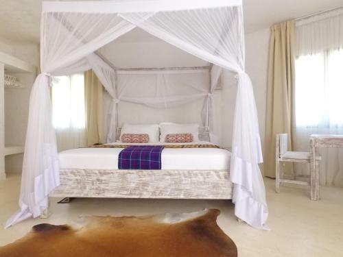 The Villa Luxury Suites Hotel