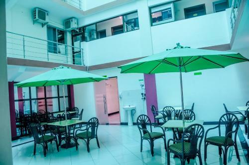 Sheratton Regency Hotel
