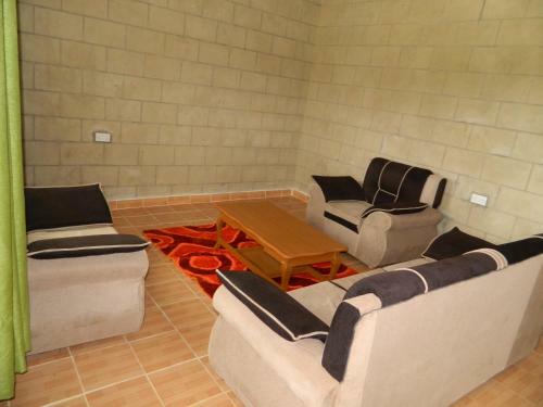 Lalanasi Lodge & Tented Camp