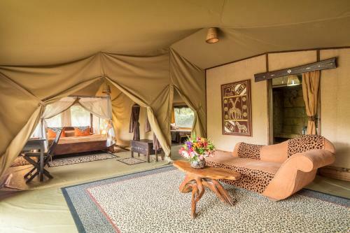 Rhino Watch Safarilodge