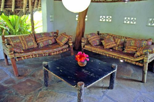 Shambani Cottages