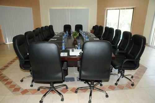 Hotel Lotfa Resort Diani