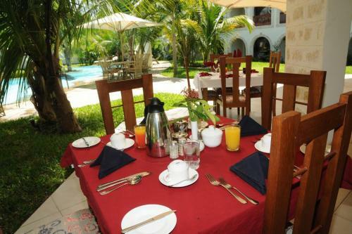 Hotel Lotfa Resort Diani