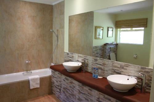 Hotel The Aberdare Country Club