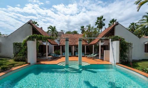 Hotel Leisure Lodge Beach & Golf Resort