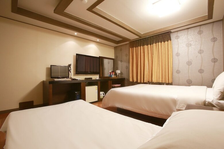 Charmant Hotel Suwon