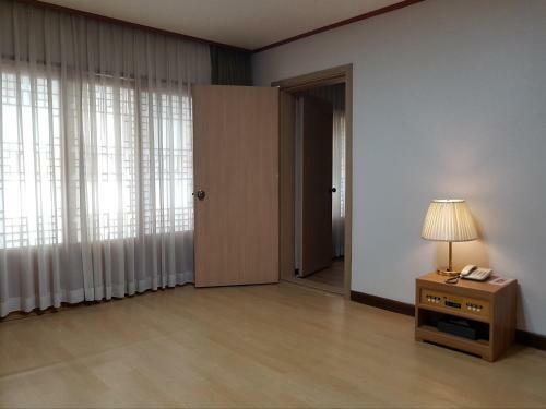Pearl Hotel Jeju