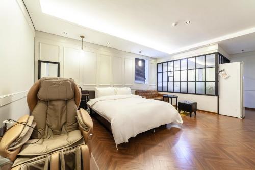 Hotel Stay 53