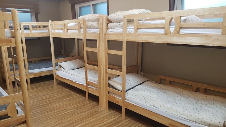Hostal Harmony Guesthouse