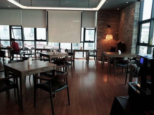 Vella Suite Hotel
