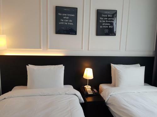 Vella Suite Hotel