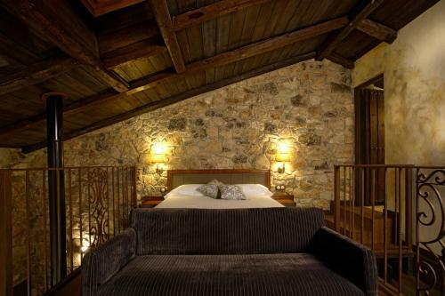 Hotel Rural Los �nades
