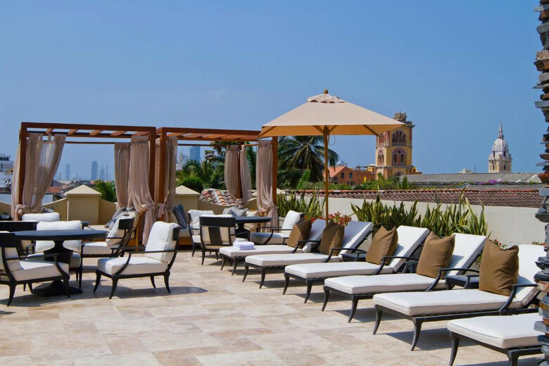 Basti�n Luxury Hotel