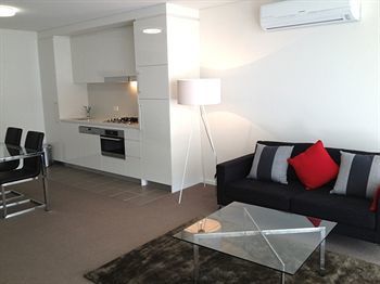 Wyndel Apartments - The Mint