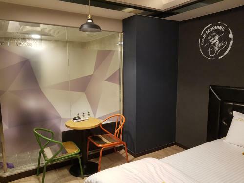 Line Motel