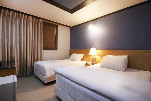 Daegu Hilltop Hotel
