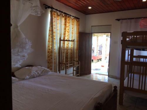 Hostal Blue Corals Beach Bungalow