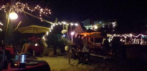 Hostal Blue Corals Beach Bungalow