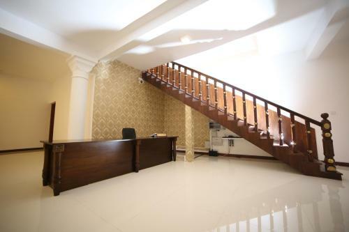 Golden Crown Hotel - Galle