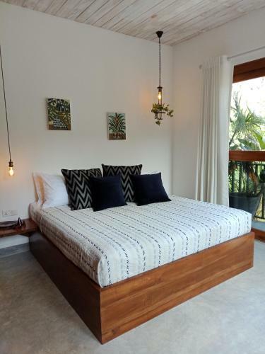 Hostal The Grove Restaurant And Rooms