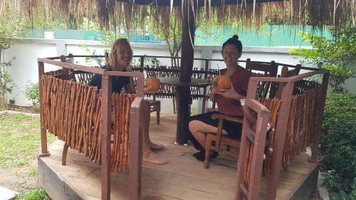 Hostal Hiriketiya Radiant House