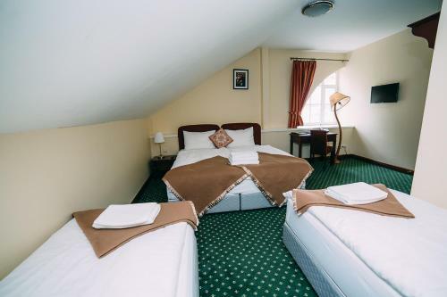 Hotel Bistrampolis Manor
