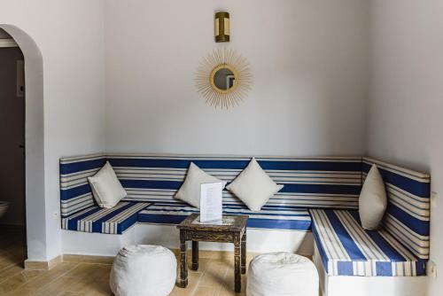 Hostal Riad Les Deux Mondes