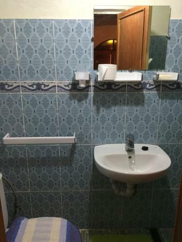 Hostal Aziki - Tables Et Chambres D'h�tes