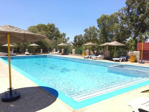 Hostal Camping & H�tel Le Calme